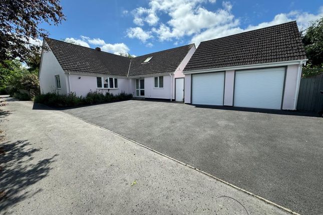 6 bedroom detached bungalow for sale