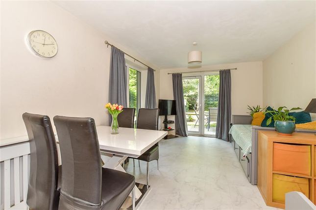 2 bedroom ground floor flat for sale