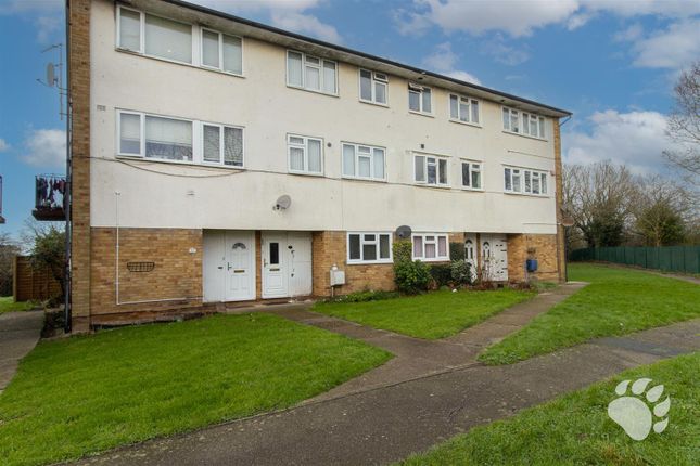 Market Avenue, Wickford SS12 2 bed maisonette for sale