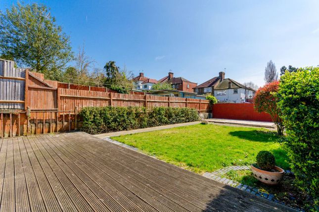 5 bed property