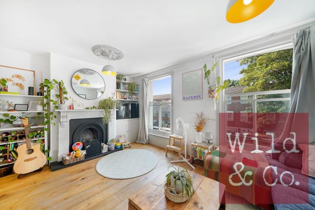 Clifden Road, Hackney 2 bed flat for sale