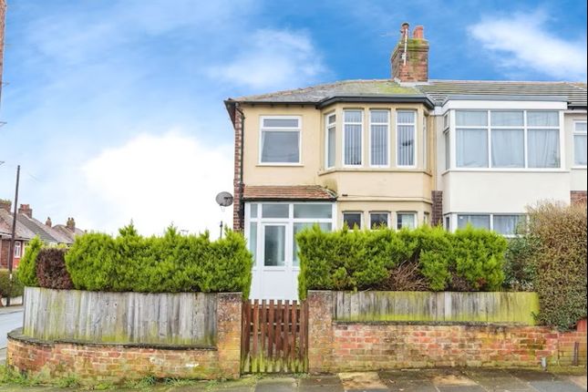 3 bed end terrace house