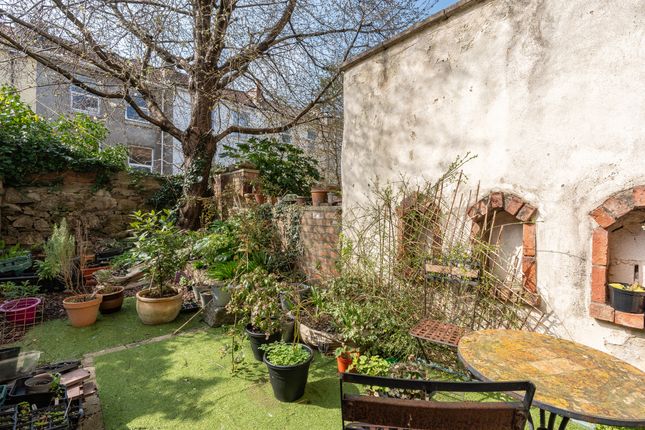 Redland, Bristol BS6 1 bed flat for sale