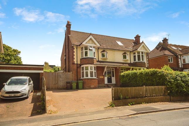 5 bedroom semi-detached house for sale