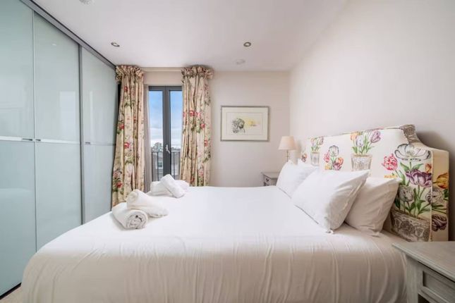 Bonchurch Road, Portobello, London, W10 2 bed flat for sale