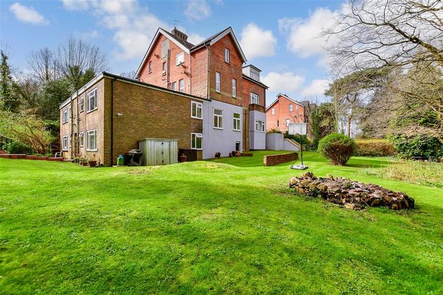 Nutfield Road, Redhill, Surrey 1 bed ground floor flat for sale