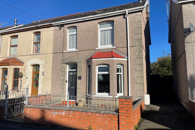 3 bed semi-detached house