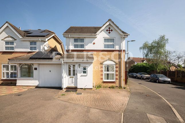 Longfield Avenue, Mill Hill, London, NW7 2 bed link detached house for sale