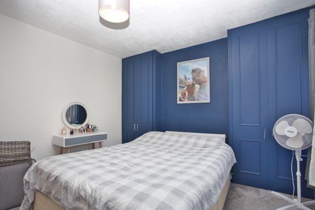 Alexandra Street, Folkestone, CT19 2 bed terraced house for sale