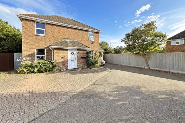 Rowarth Avenue, Ipswich IP5 4 bed detached house for sale