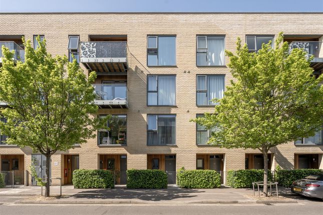2 bedroom maisonette for sale