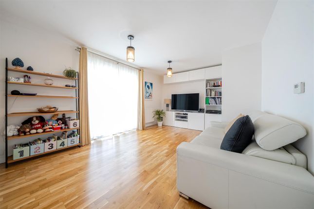 2 bed flat