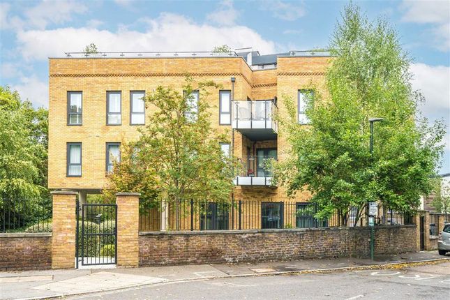 Railshead Road, Old Isleworth TW7 2 bed flat for sale