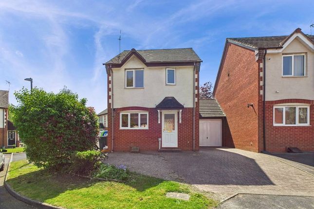 Hoskyns Avenue, Worcester... 3 bed detached house for sale