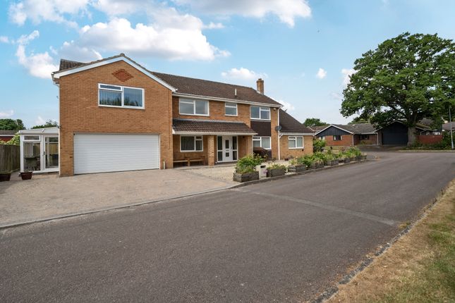 Okebourne Park, Liden, Swindon, SN3 5 bed detached house for sale