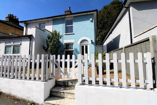 Station Road, Crayford 3 bed semi