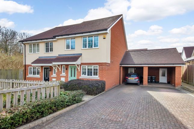 Nisbett Drive, Sevenoaks TN15 3 bed semi