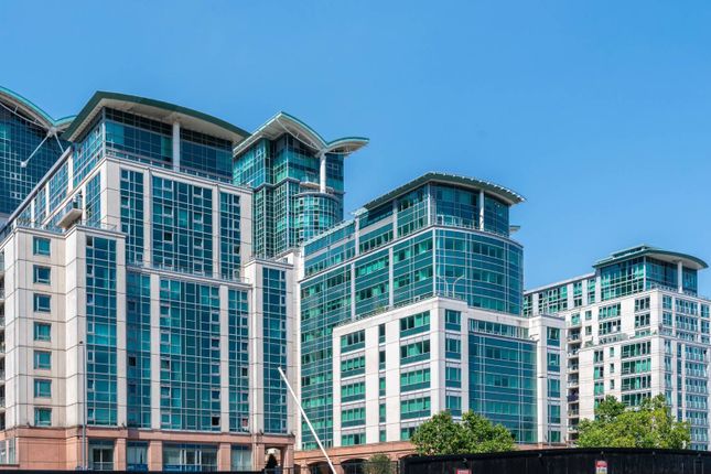 St George Wharf, Vauxhall, London, SW8 2 bed flat for sale