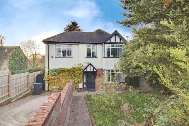 4 bed detached house
