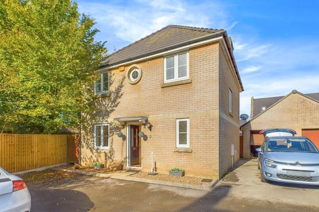 6 Willow Way, Crewkerne 3 bed detached house for sale