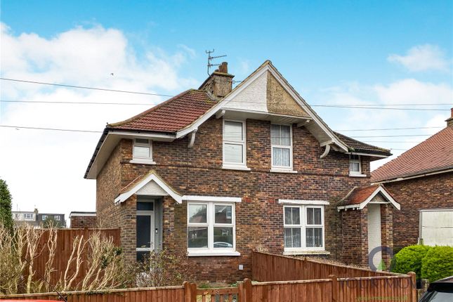 Roselands Avenue, East Sussex BN22 2 bed semi