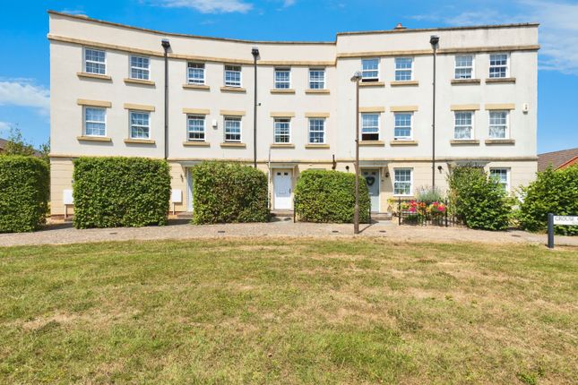 3 bedroom town house for sale