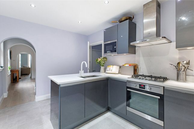 Lesbourne Road, Reigate, Surrey, RH2 3 bed end of terrace house for sale
