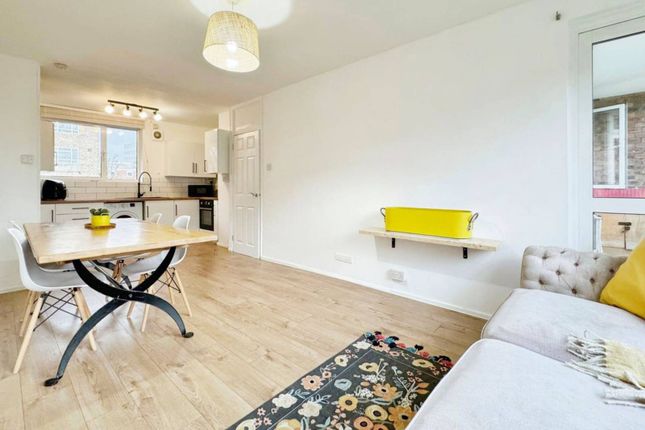 Elmington Estate, Camberwell, London... 3 bed flat for sale