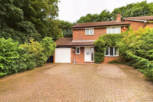 16 Yew Tree Road, Telford TF7 4 bed detached house for sale