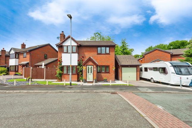 3 bed detached house