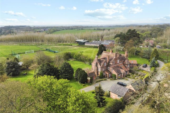 6 bedroom equestrian property for sale