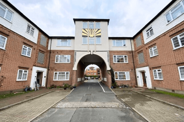 2 bed flat
