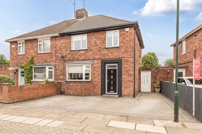 Filey Road, Grimsby, Lincolnshire, DN32 3 bed semi
