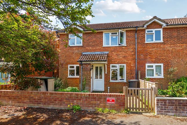 Southern Way, Farnham, Surrey, GU9 1 bed semi