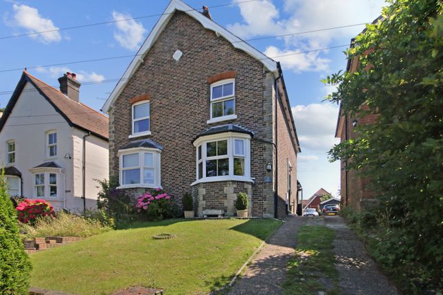 Turners Hill Road, Crawley Down... 2 bed semi