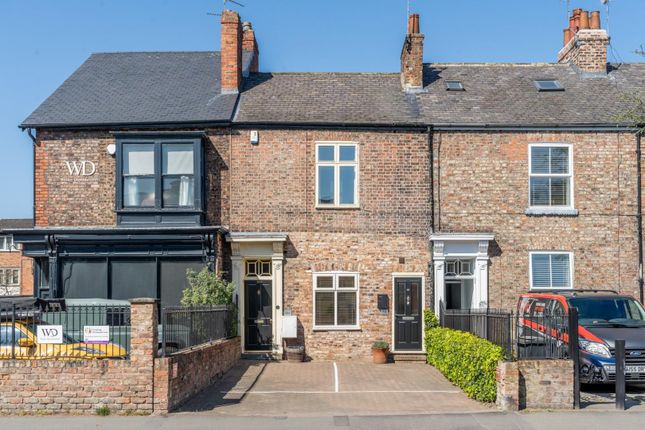 2 bedroom town house for sale