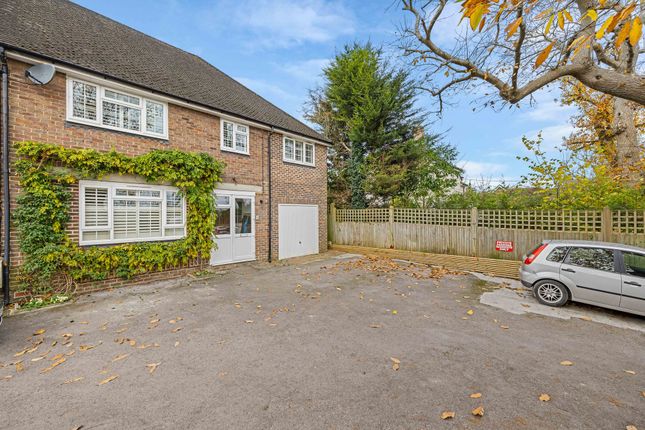 5 bed end terrace house