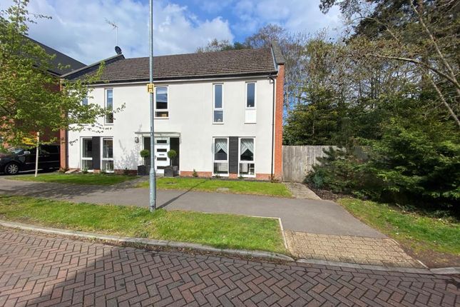 Bracknell,  Berkshire,  RG12 5 bed detached house for sale