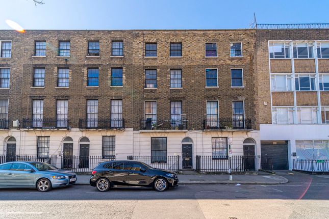 North Gower Street, Euston, London, NW1 2 bed ground floor maisonette for sale