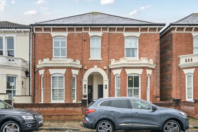 4 bed semi-detached house