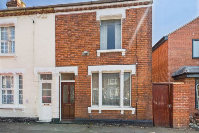 3 bed end terrace house