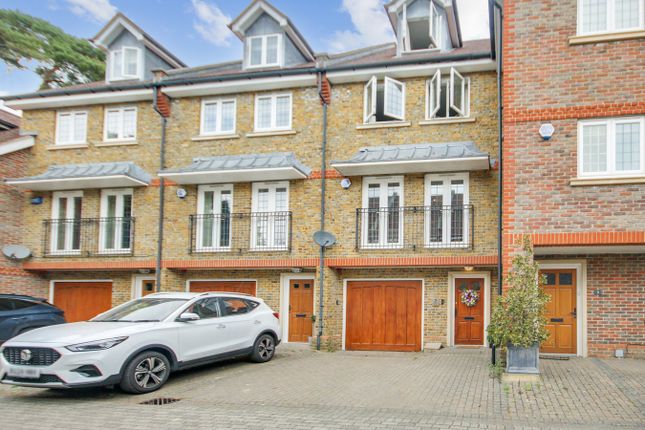 4 bed terraced house