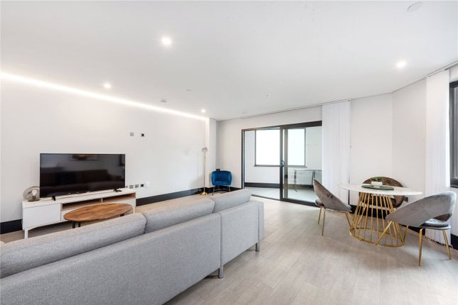 Buckle Street, London, E1 2 bed apartment for sale