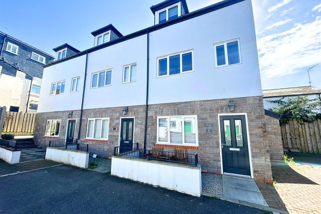 Greenclose Mews, Ilfracombe EX34 3 bed terraced house for sale