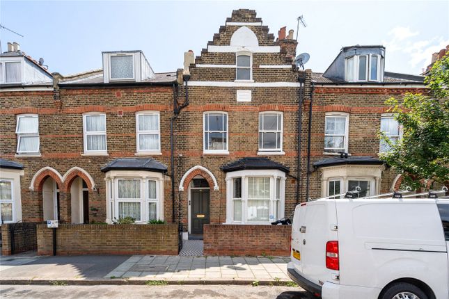 Lowden Road, London, SE24 3 bed apartment for sale