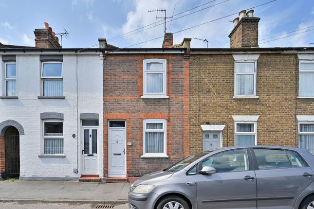 Fearnley Street, Watford, WD18 2 bed terraced house for sale