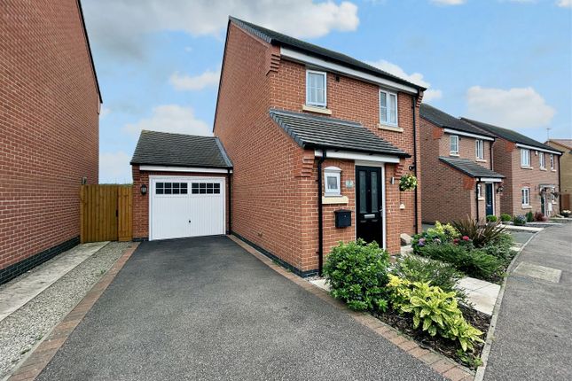 3 bed detached house