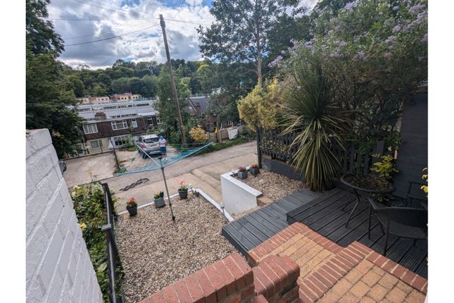 1 bedroom maisonette for sale
