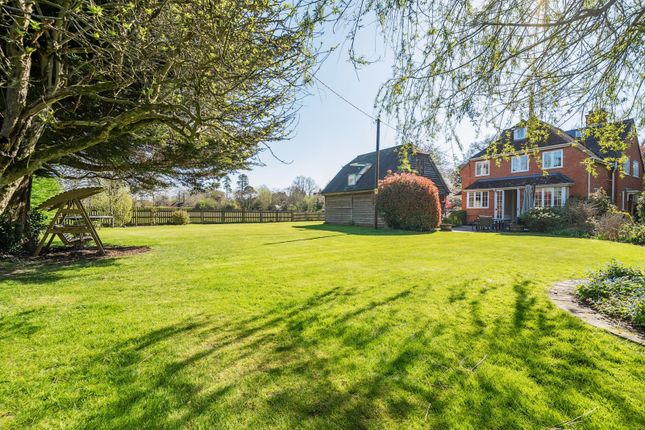 Orchard Road, Reading RG10 5 bed detached house for sale