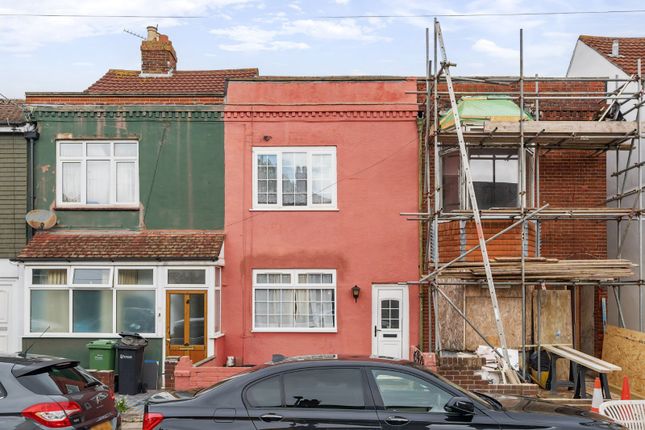4 bed terraced house